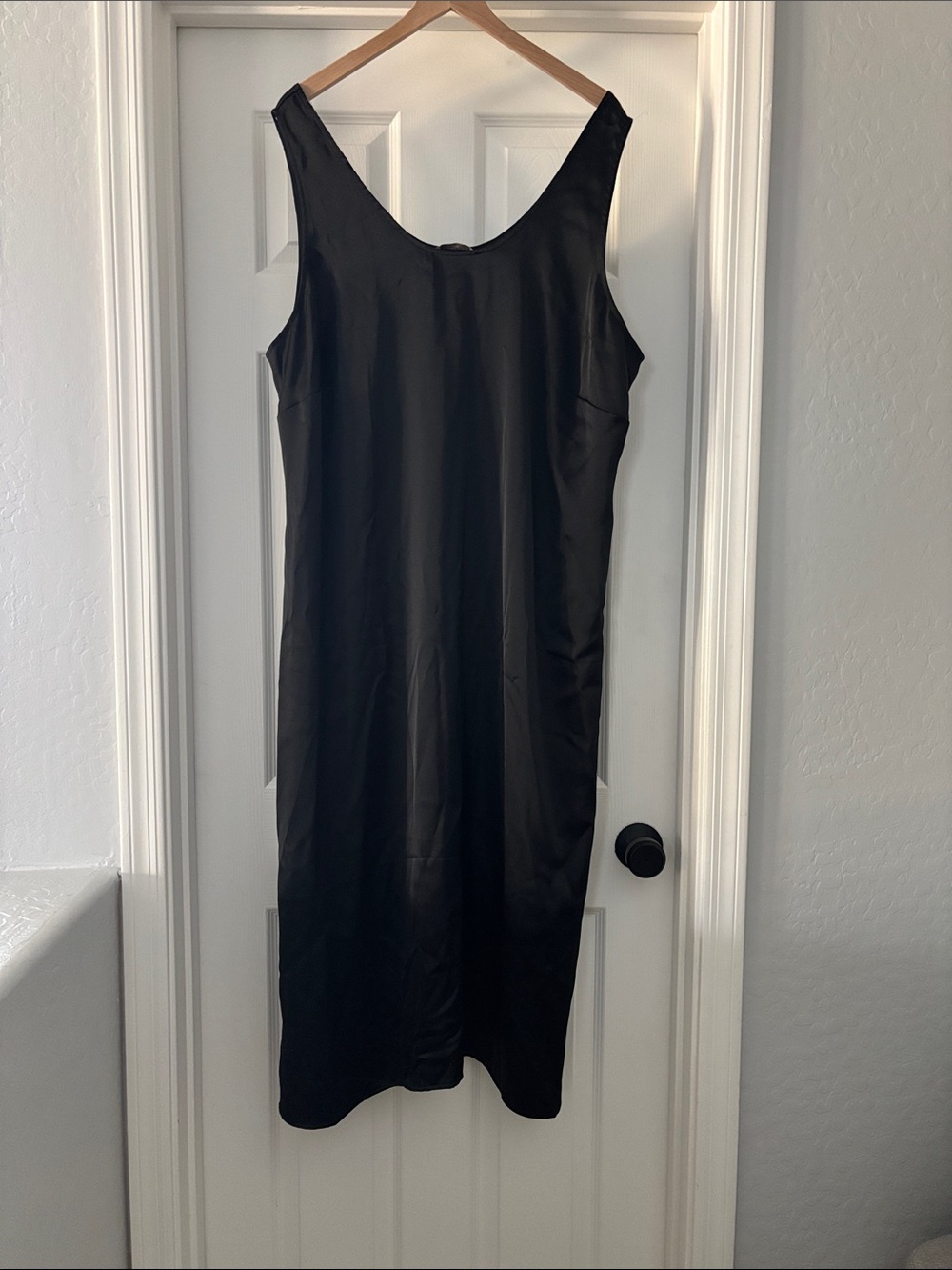 H&M Black Midi Scoop Neck Sleeveless Satin Dress